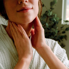 Ginger, licorice, rosemary, and clove blend in Breathe Free Balm aroma.