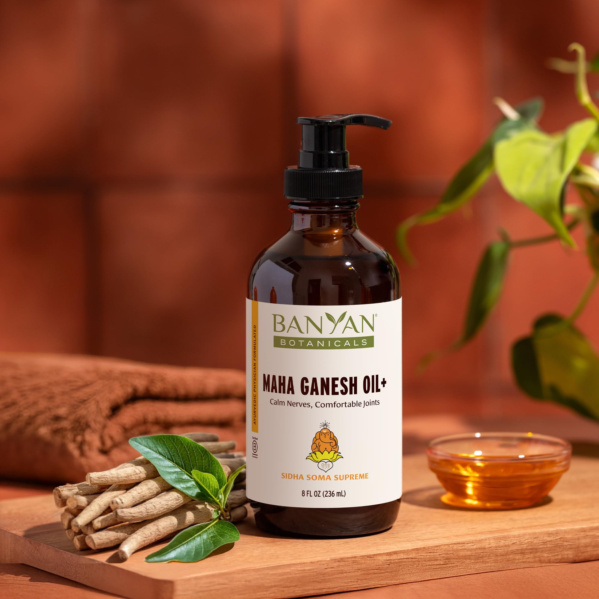 Banyan Botanicals Maha Ganesh Oil+ base oils provide smooth massage glide.