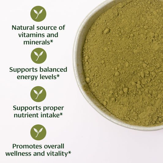 Banyan Botanicals Moringa Powder scoop-dispense, easy addition to smoothies and teas.