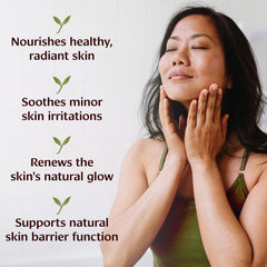 Banyan Botanicals Neem Oil pour shows smooth texture for massage.
