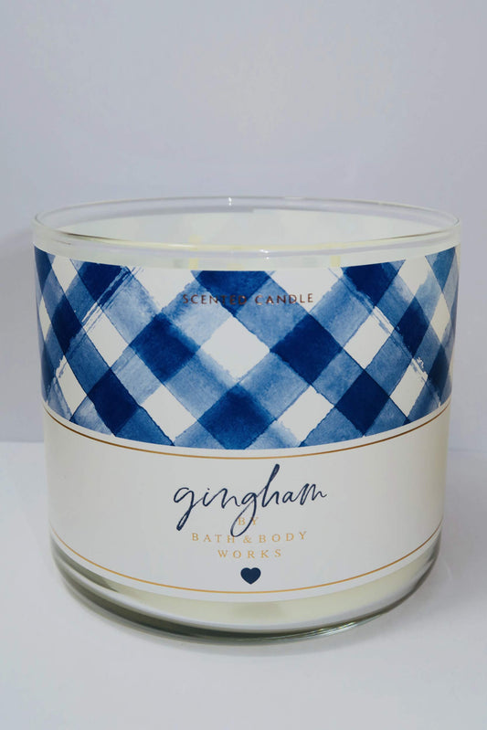 Bath and Body Works Gingham 3-Wick Candle 14.5oz packshot highlights chic styling and scent.