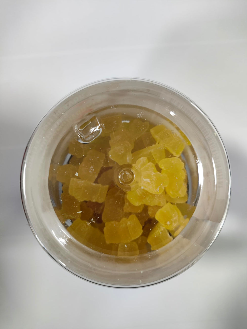 BEAST BITES Creatine Gummies lemon bottle mockup communicates daily energy and endurance potential.