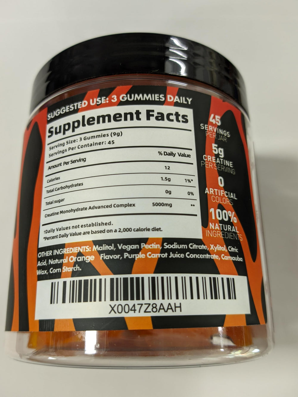 BEAST BITES Nutrition Creatine Monohydrate Gummies packaging illustration with vegan and sugar-free icons for clean ingredients