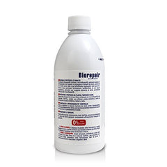 Biorepair mouthwash pouring into glass for a quick refreshing rinse.