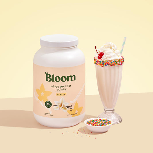 Bloom Nutrition Whey Isolate Vanilla scoop highlighting easy daily protein supplementation.