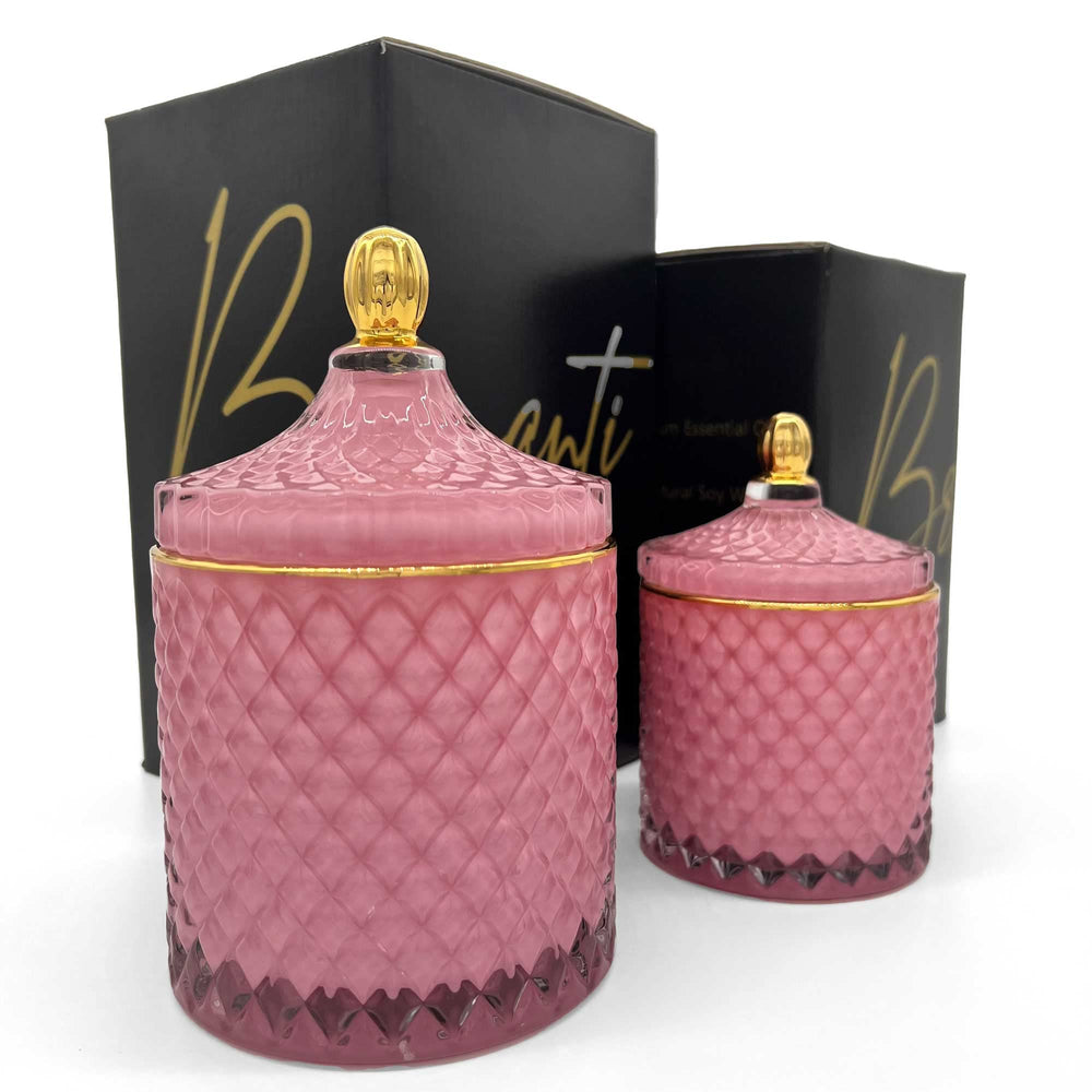 BRIGANTI Hand-poured soy candle for calm ambiance and lasting fragrance.