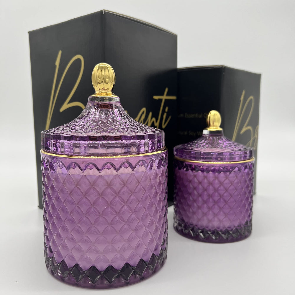 BRIGANTI Vanilla Cupcake candle close-up shows melt pool for mood lighting.