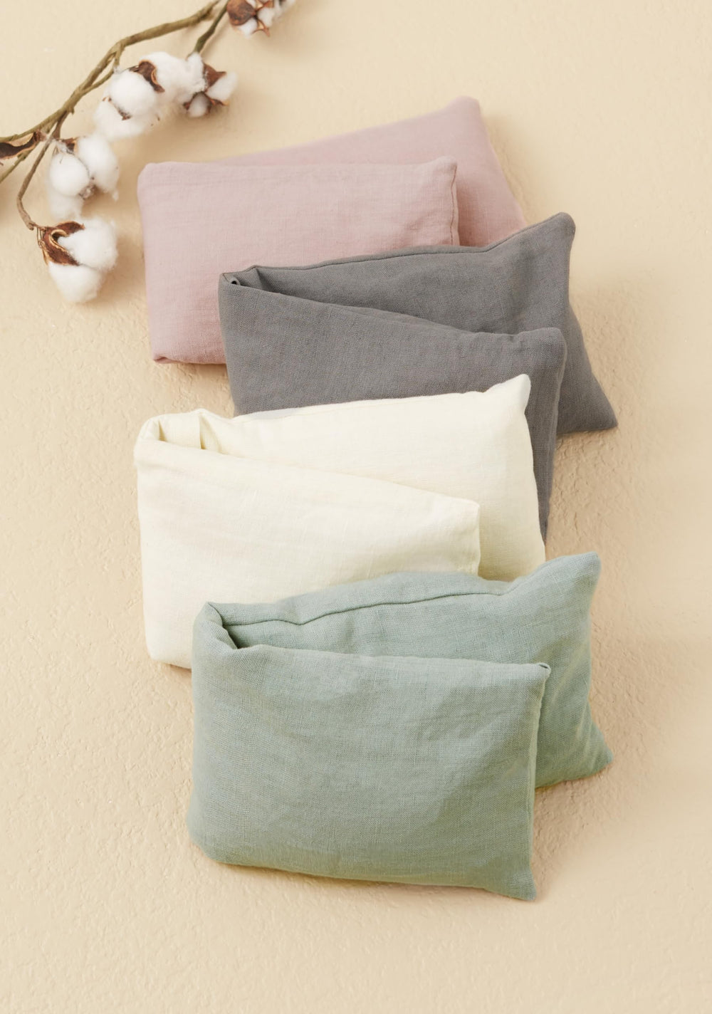 Bucky Linen Hot and Cold Wrap removable cover allows simple machine-wash care.