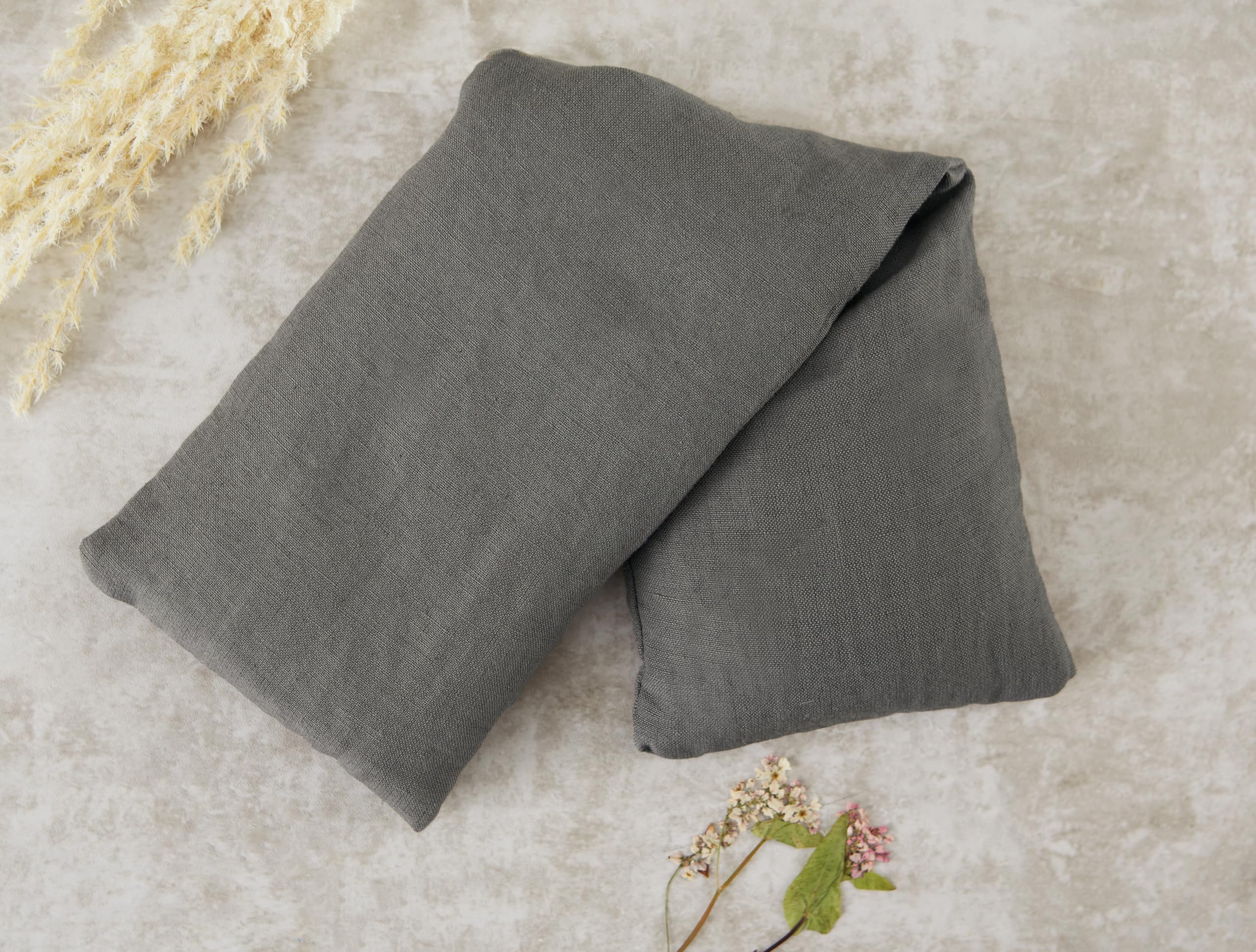 Bucky wrap shows contoured buckwheat filling for personalized support.