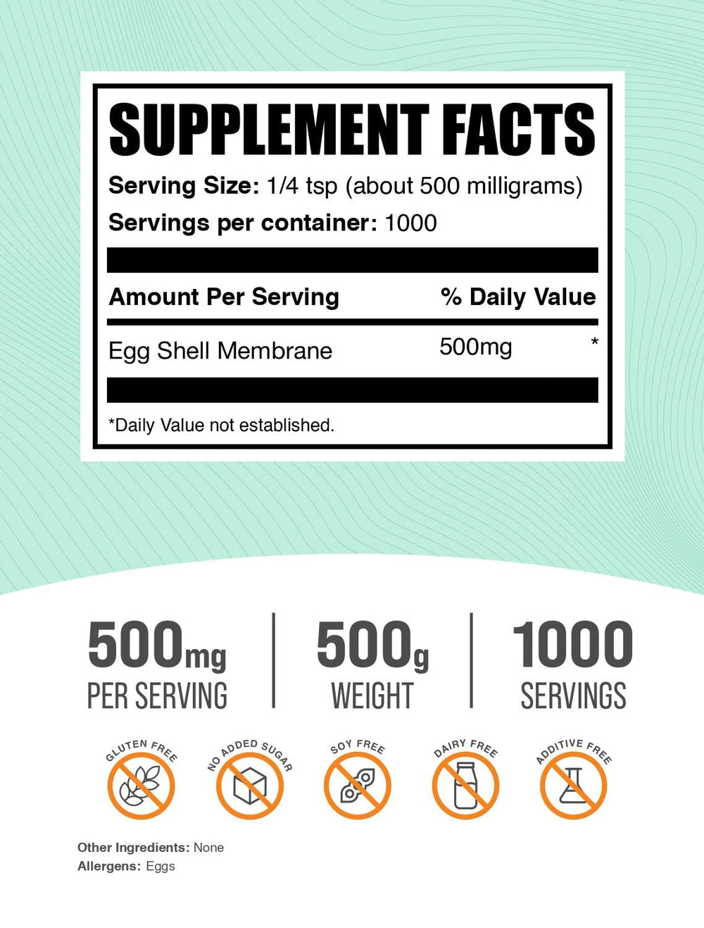 Scoop of eggshell-membrane powder added to smoothie highlights easy mix-in benefits.