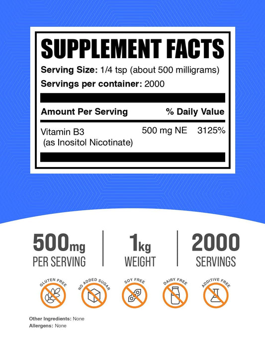 Bulksupplements flush-free niacin powder pour demonstrates smooth flow for quick mixing.