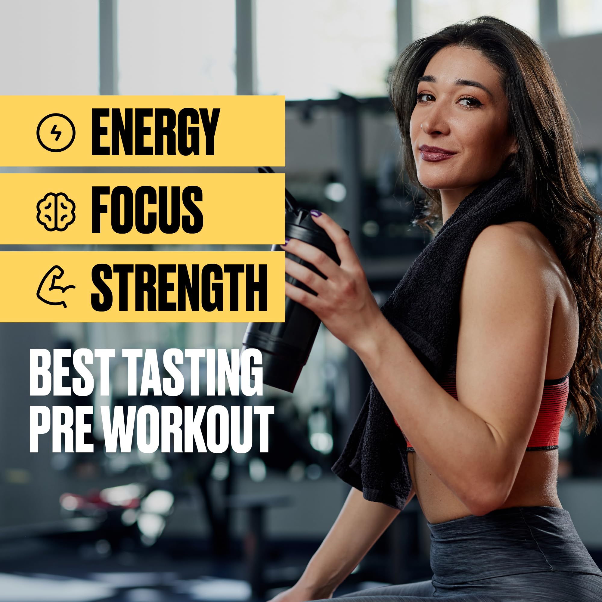 Bullfit Pre-Workout Kiwi Strawberry mixed drink in a glass for hydration during training.