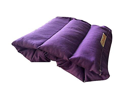 Carewolla Lavender Dream Wrap close-up reveals lavender filling for soothing relief.