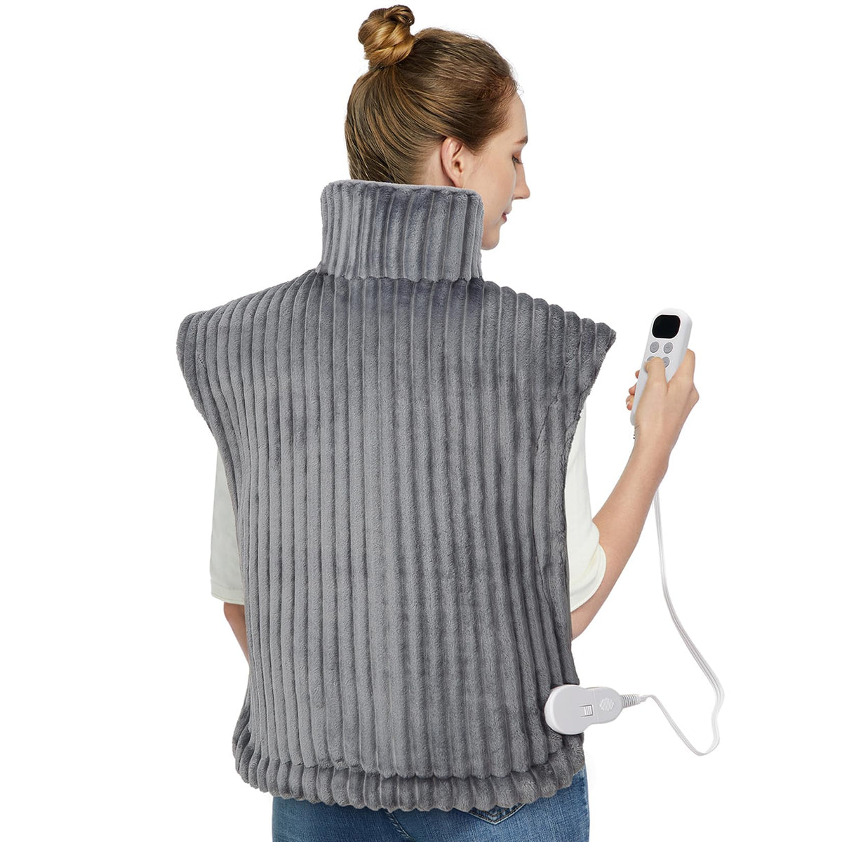 CAROMIO heating pad back and shoulder coverage delivers soothing warmth.