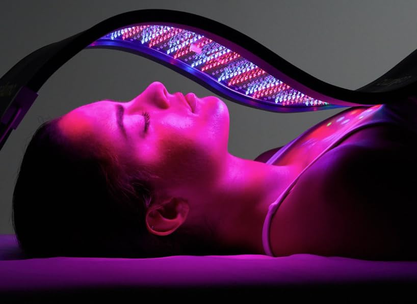 Celluma PRO LED panel on the face demonstrating wrinkle-friendly positioning.