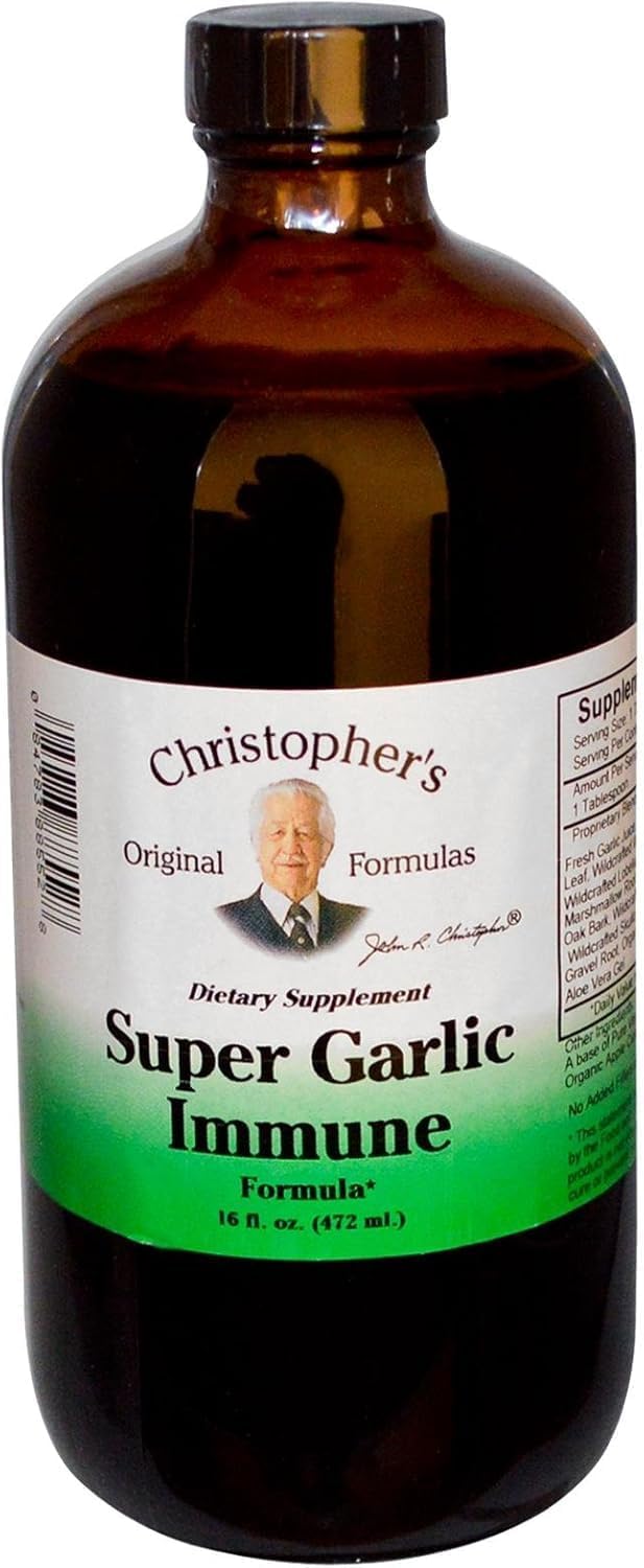Christopher's Original Formulas Super Garlic Immune Syrup bottle front, pure herbal blend for everyday wellness.