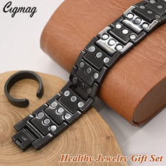 Cigmag copper bracelet designed for all-day wear and everyday versatility.