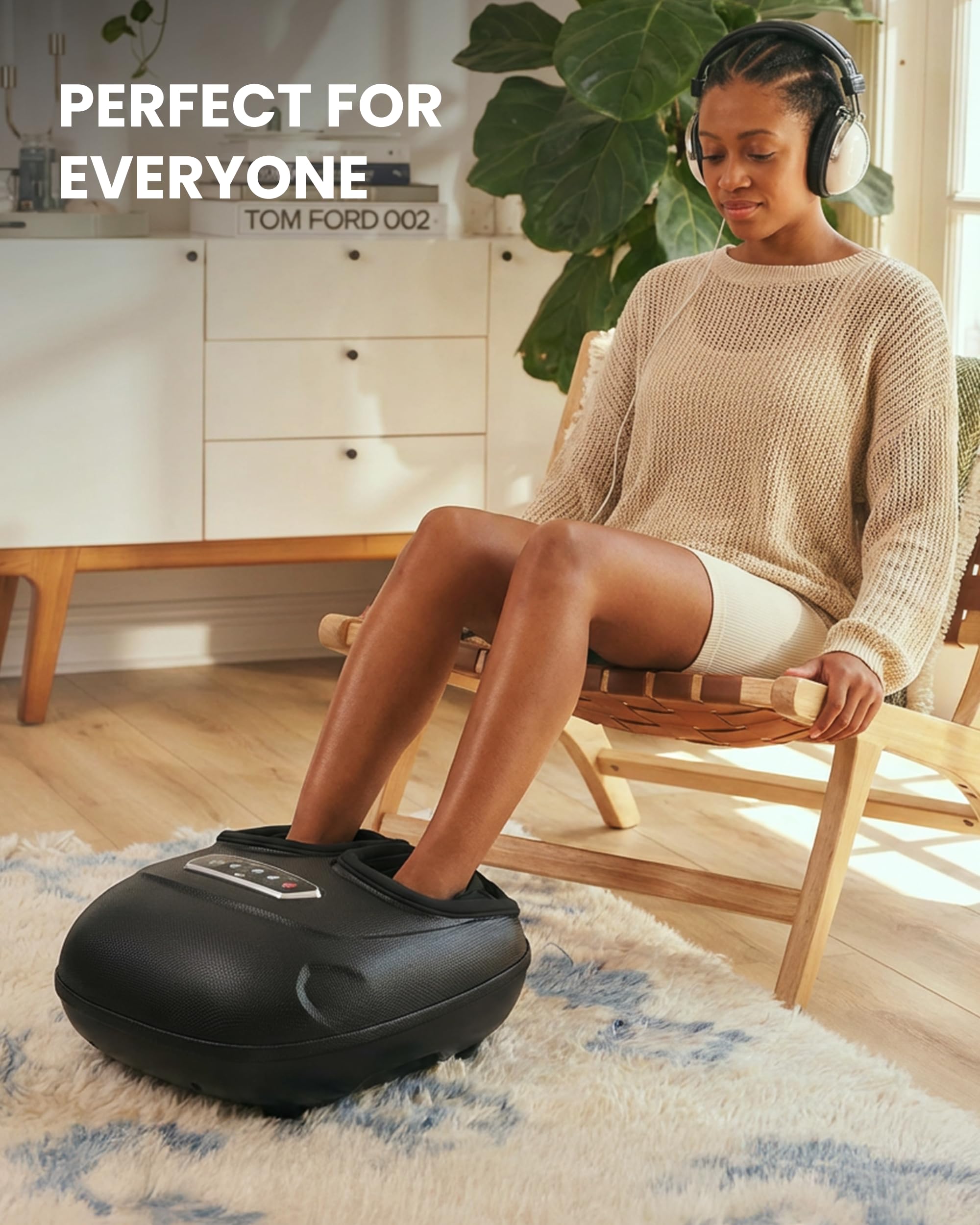 CILI advanced massage nodes provide rolling and compression to soothe tired feet.