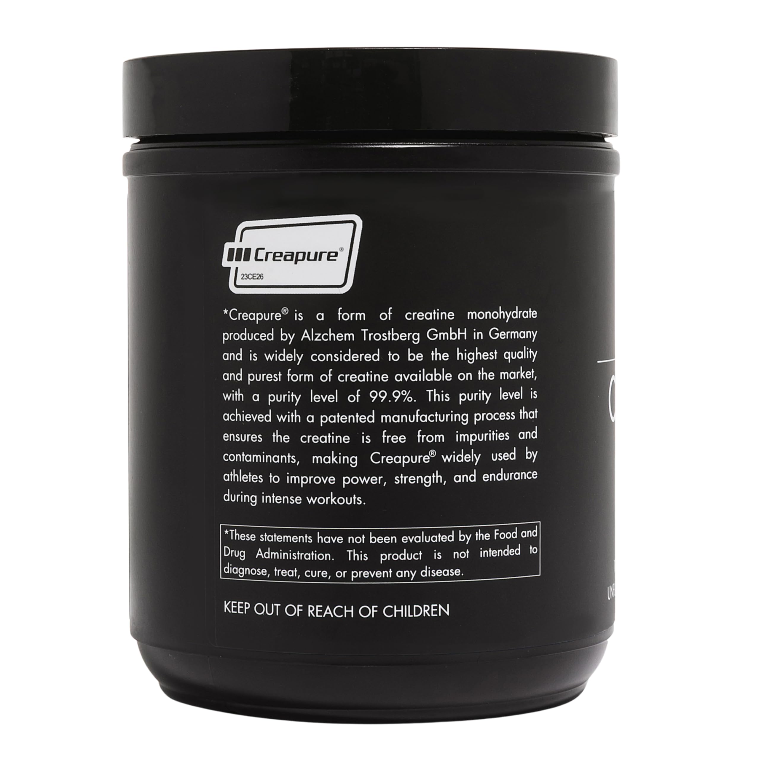 CLEAN Creatine measuring scoop showing easy portioning before workouts.