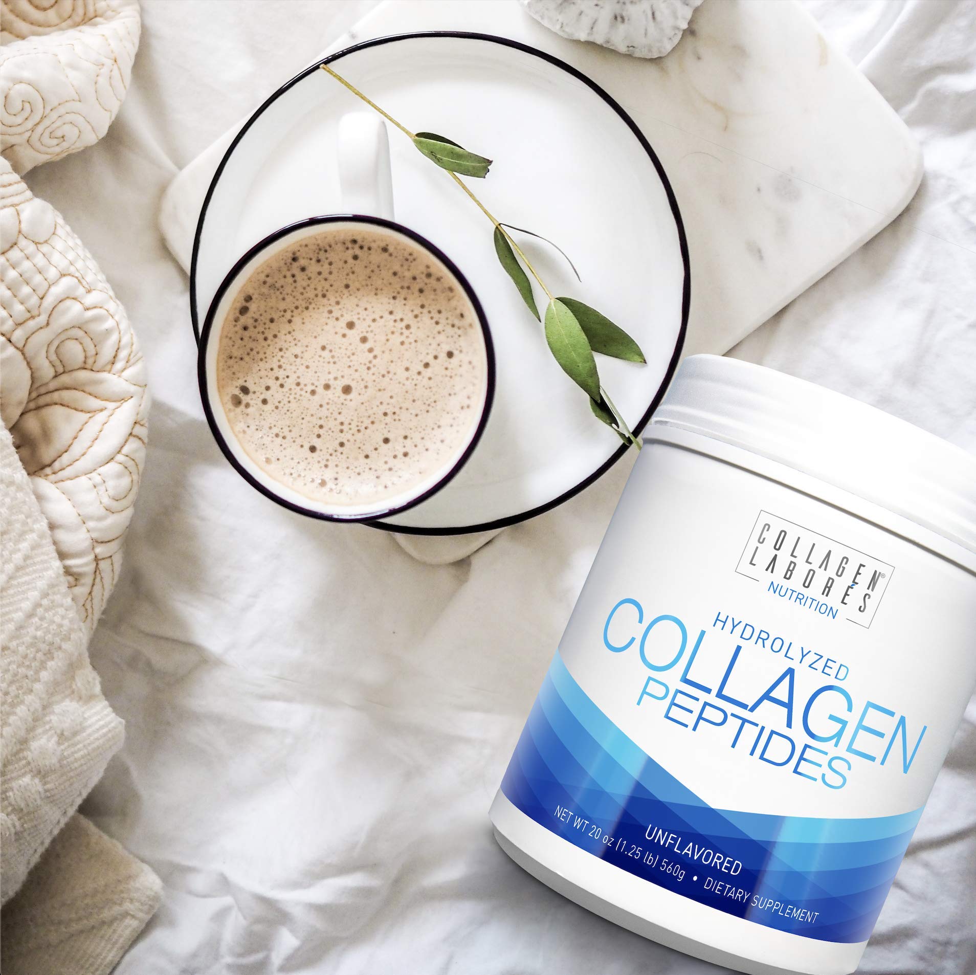 Collagen Laborés kitchen scene suggests versatile everyday use in smoothies and recipes