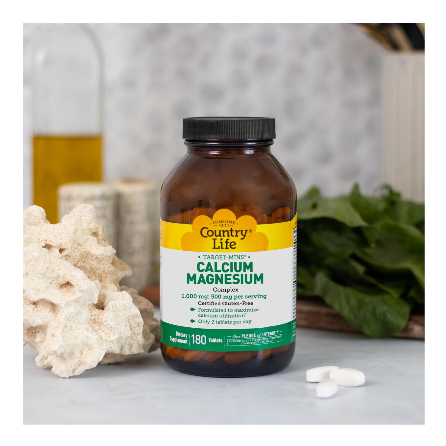 Country Life Target-Mins tablets close-up for easy daily supplementation