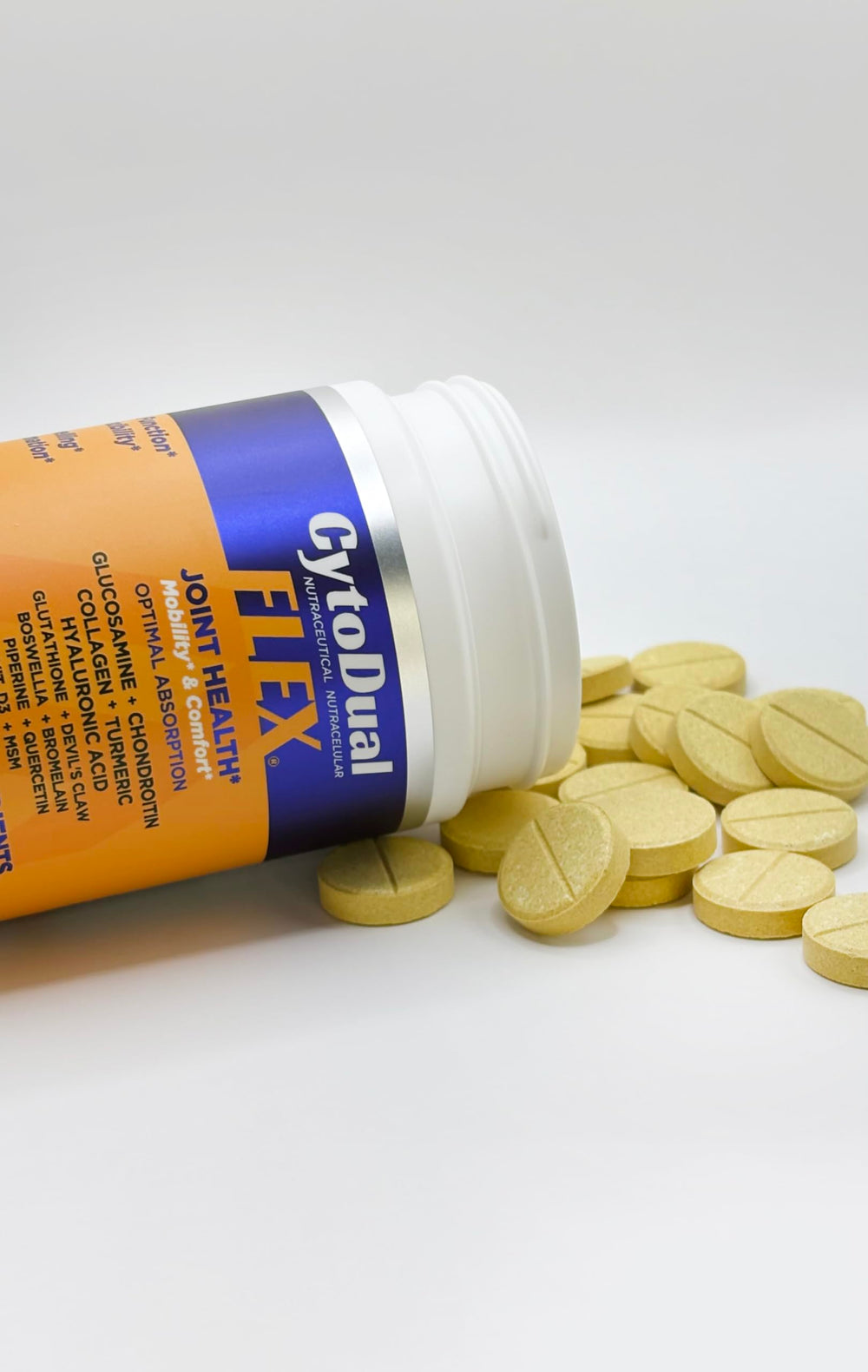 Cytodual Flex tablets dispersion, highlighting rapid oral disintegration in the mouth.