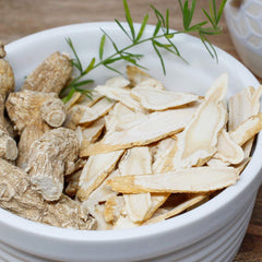 DABC OAK LAND dried ginseng slices suitable for tea steeping.