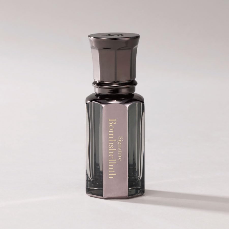 Daniel's Truth Bombshelluth roll-on bottle for on-the-go fragrance touch-ups.
