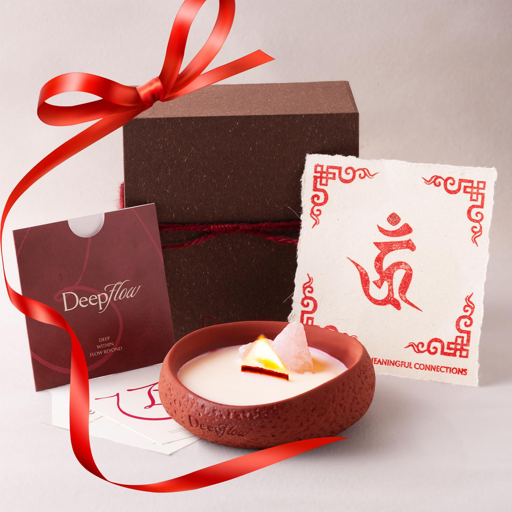 DEEP FLOW Peach Grace candle with rose quartz closeup creates romantic ambiance.