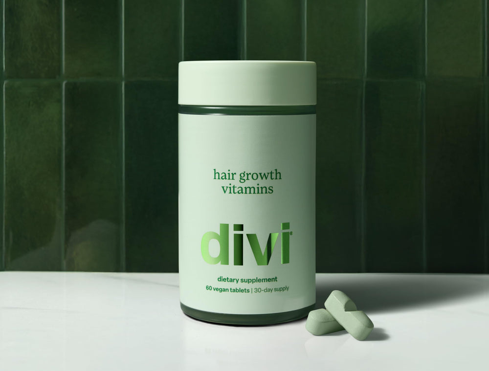 Divi closeup of thick hair showcases natural shine and vitality.