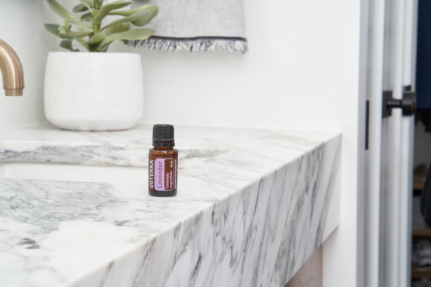 doTERRA Lavender Oil pillow spray mood setup for restful evenings