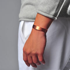 Earth Therapy unisex magnetic bracelet suited for men and women.