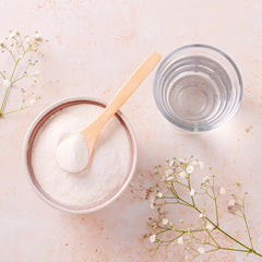 Earthborn Elements D-Mannose powder label closeup showing purity and non-GMO status.