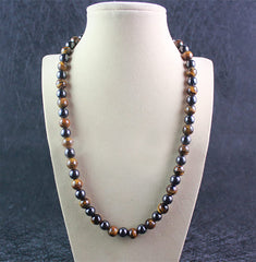 Ecooon hematite closeup—durable magnetic closure for easy on/off