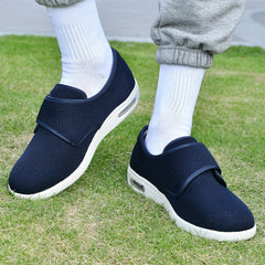 EDCYF diabetic shoes with a wide toe box reduce pressure on swollen feet.