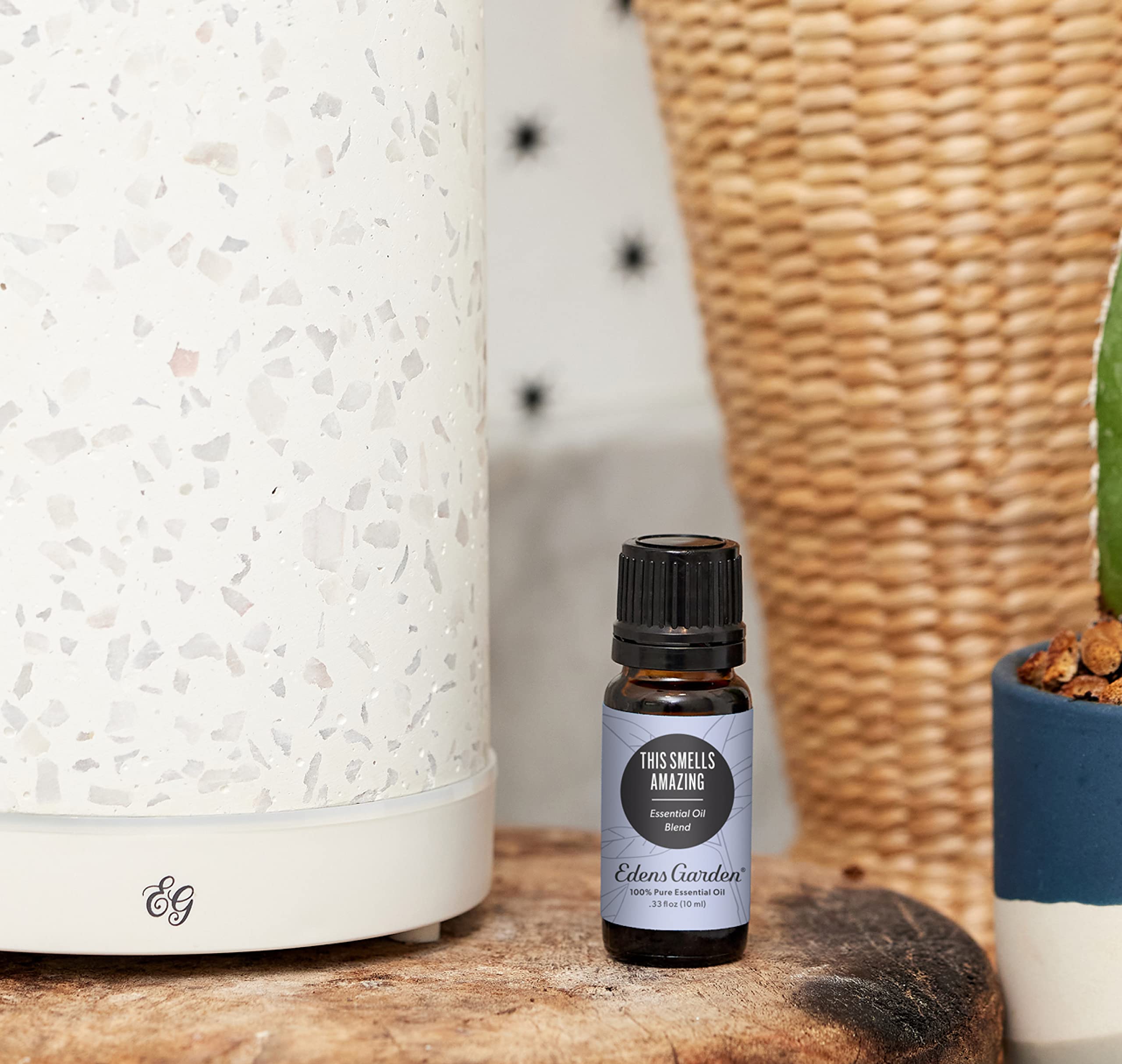 Edens Garden This Smells Amazing label signals purity and premium fragrance for home use.