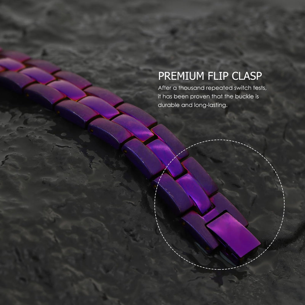 Emmori adjustable bracelet tool-in-hand demonstrates easy length customization at home