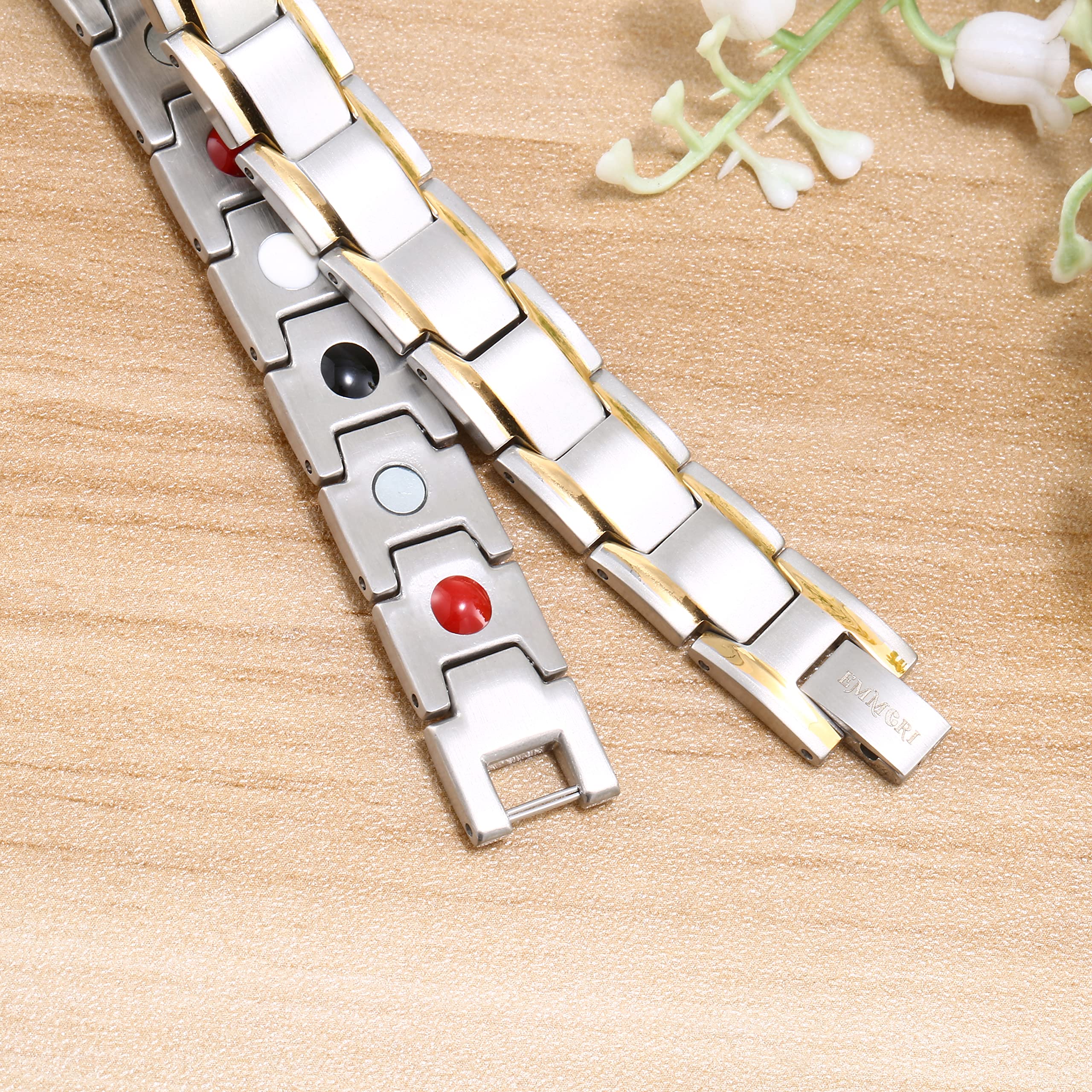 Emmori bracelet designed for 21-5-cm length and comfortable wear