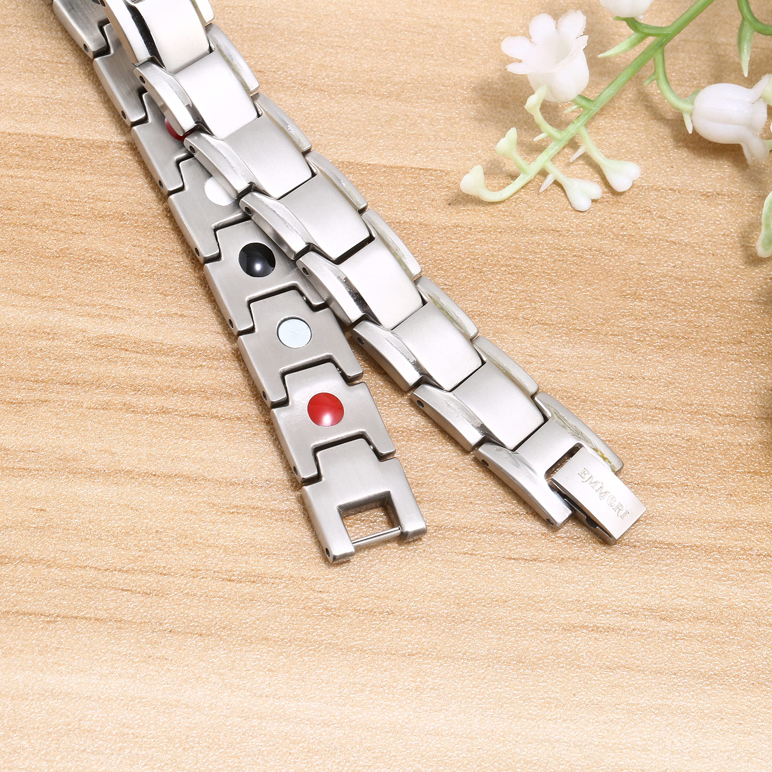 Emmori Ultra Strength Bracelet gift packaging with velvet pouch and sizing tool