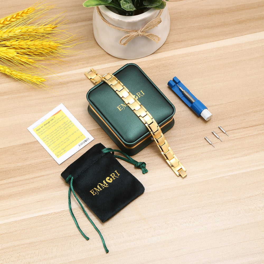 Emmori Ultra Strength Magnetic Bracelet magnet close-up reveals 3500 Gauss magnets and premium coating.