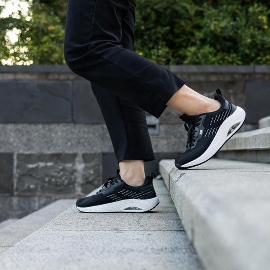 Ephiza shoes with removable insole for easy washing and quick drying.