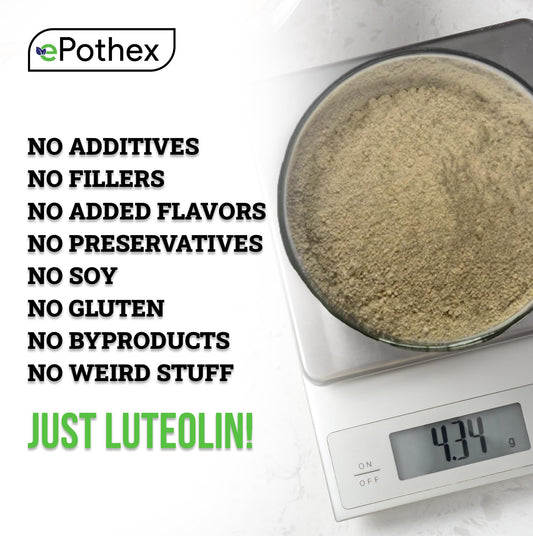 epothex Pure Luteolin Powder scoop showing precise dosing for easy use.