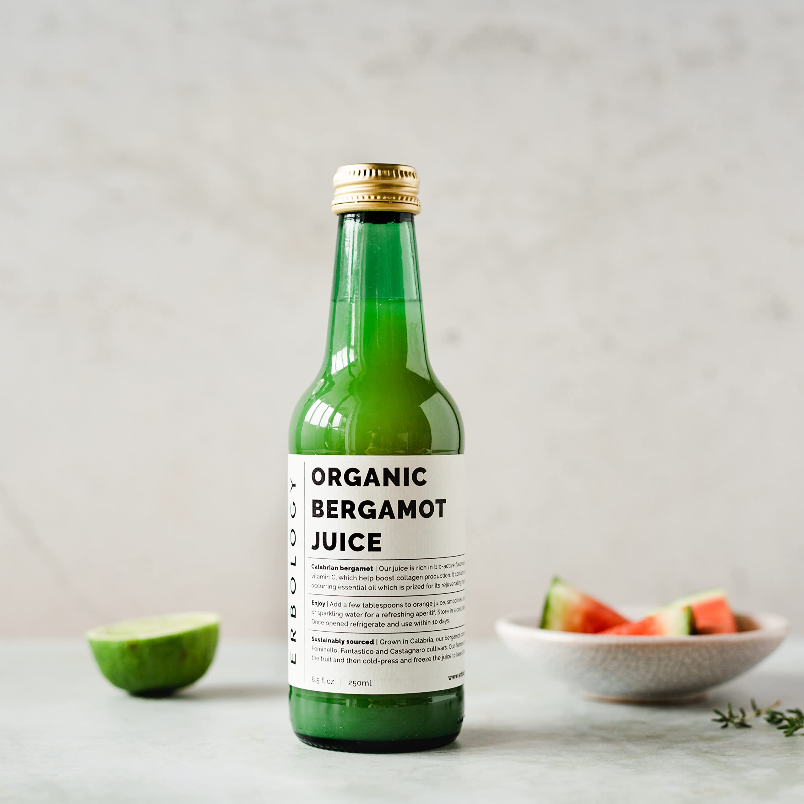 Erbology bergamot juice glass serve depicts refreshing citrus aroma