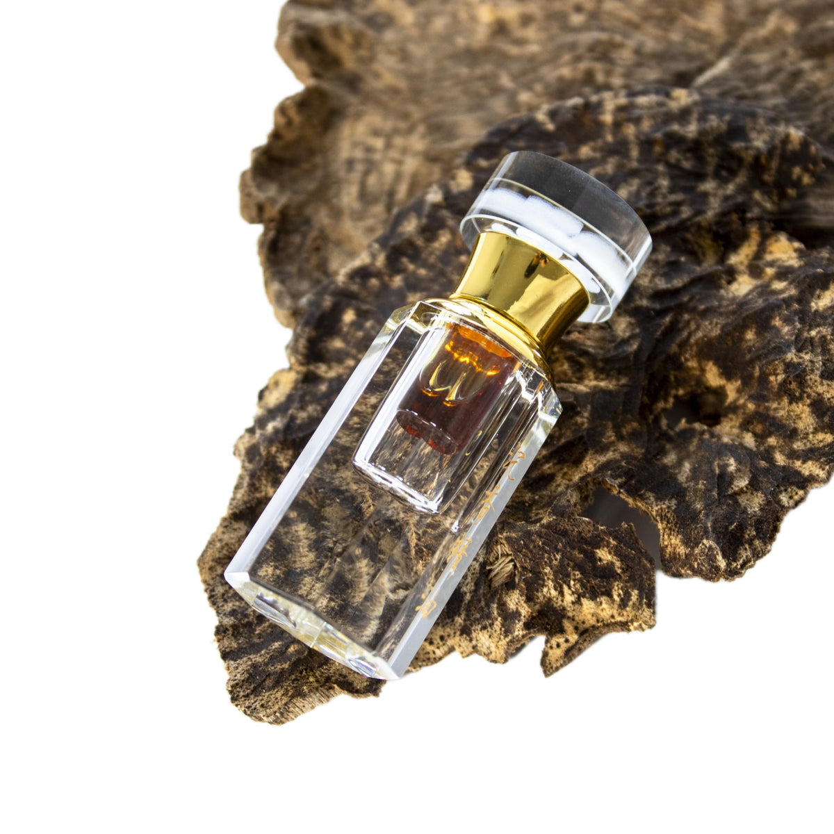 Ercao Bantou-Hainan oud bottle pouring for diffusers and blends