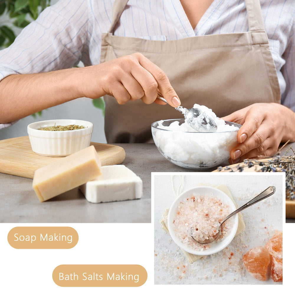 Scented candles blended with ESSLUX Gardenia essential oil