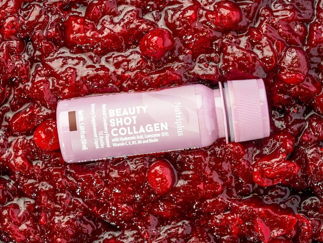 Farmasi Nutriplus Cranberry flavor shot: sugar-free taste with skin-friendly nutrients.
