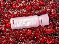 Farmasi Nutriplus Cranberry flavor shot: sugar-free taste with skin-friendly nutrients.