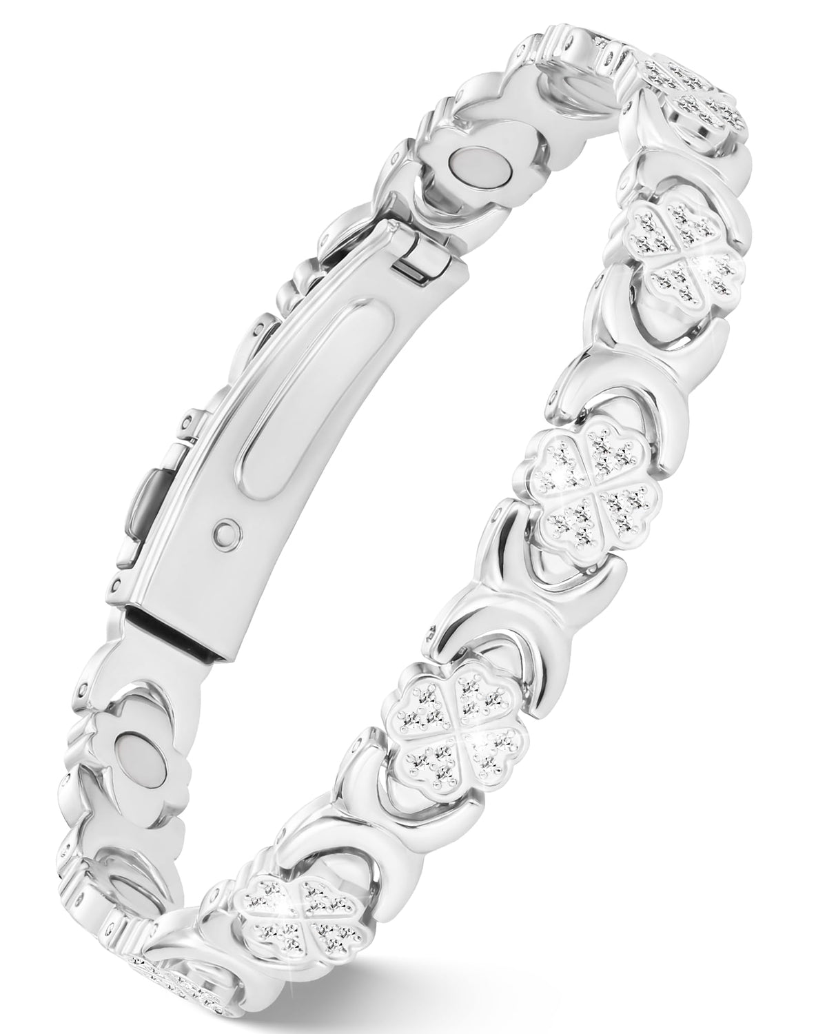 Feraco Infinite Clover copper bracelet closeup shows luxurious detailing for everyday elegance.