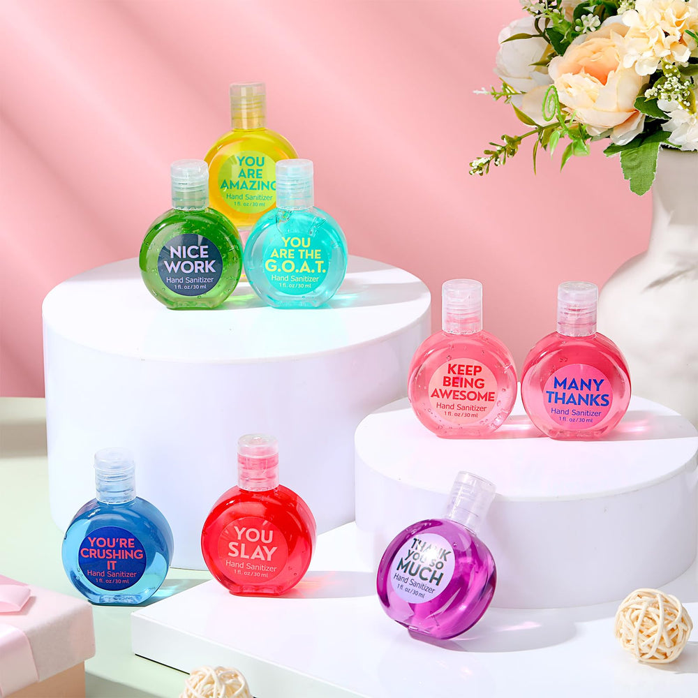 Frienda mint sanitizer close-up, offering a cooling, fast-dry feel.