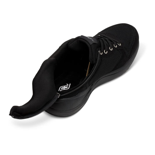 Friendly Shoes Excursion Low-Top memory-foam-footbeds provide all-day comfort.